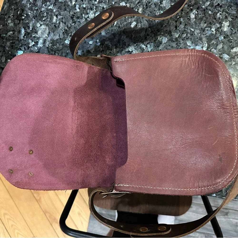 Bergamot+Amor The Craftsbury Common Burgundy Leather Saddle Bag - Picture 14 of 16